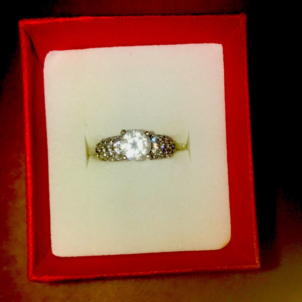 Sterling Silver Engagement Ring  💍